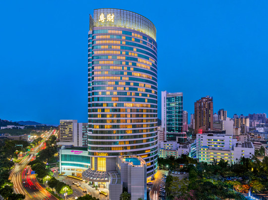 珠海粤财皇冠假日酒店