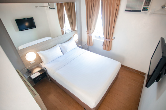 马卡蒂大道红色星球酒店-官方