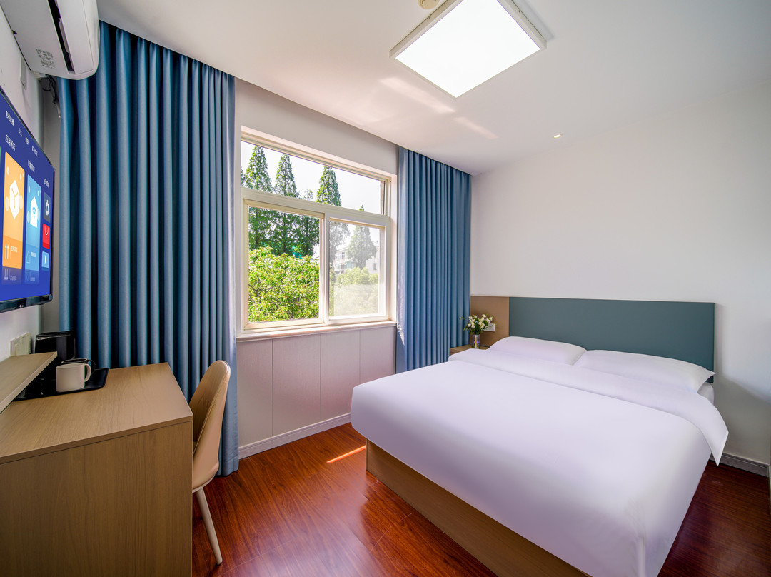 阳驿山水假日酒店（南京科学院皮肤医院蒋王庙地铁站店）主图