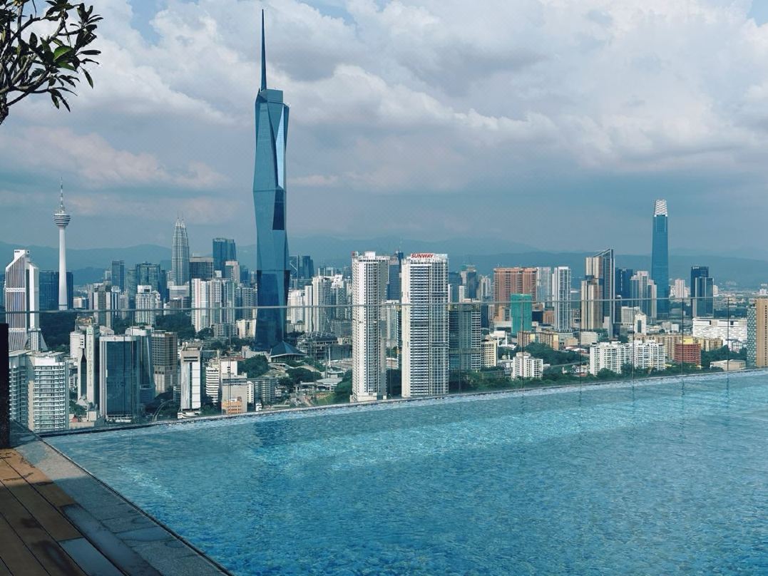 Sky Pool Suites KL Sentral 4 pax Kuala Lumpur 118, The Riveria City, KL Sentral