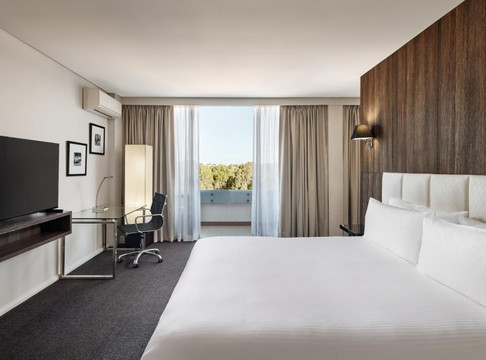 沃里克农场假日酒店