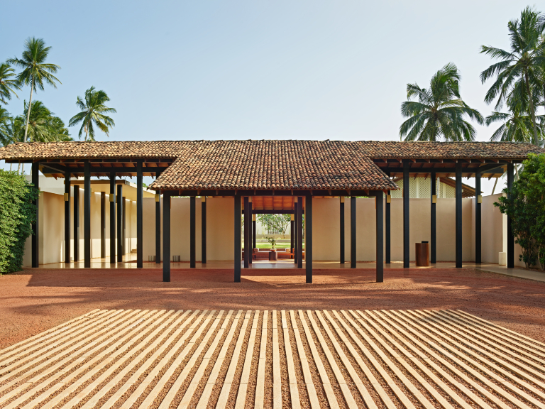 阿曼湾勒酒店-官方