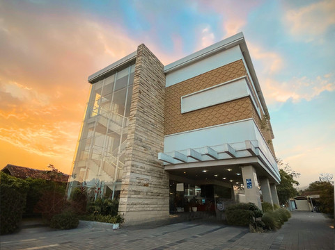 Sambirejo酒店住宿-Vrata Hotel Yogyakarta