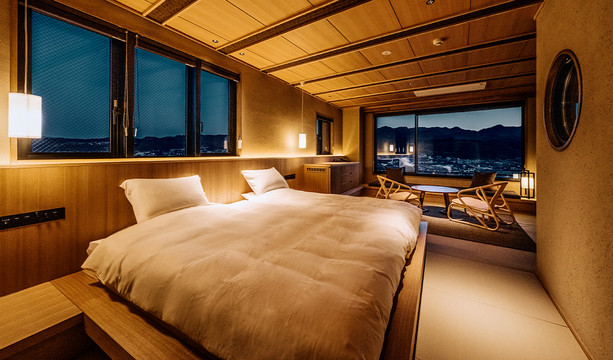 旅馆 & 桑拿 Yorozuya Hita