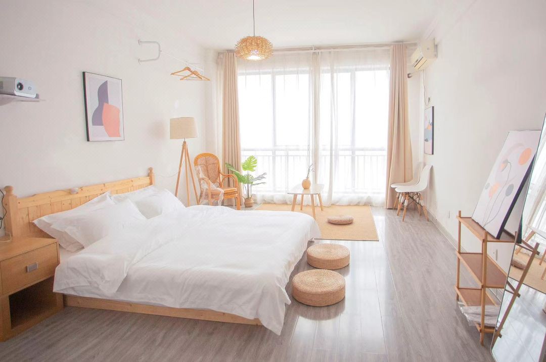 Xuchang Ayang Homestay (Fat Donglai Times Square Cao Wei Ancient City)