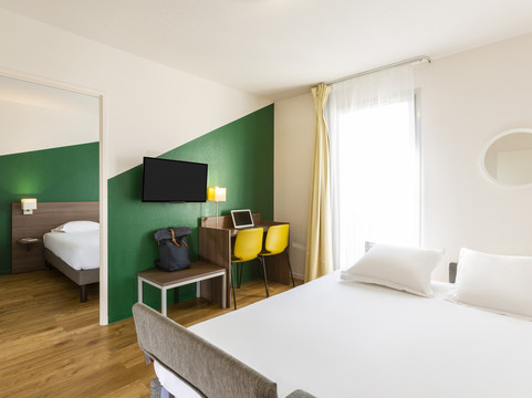 阿德吉奥阿克瑟斯卡列尔苏普瓦西公寓式酒店