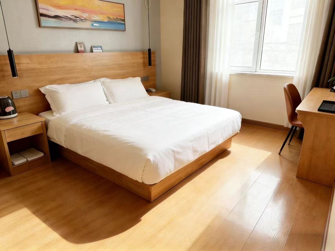 Home Inn Huayi Hotel (Landa Second Hospital Cultural Palace Subway Station)