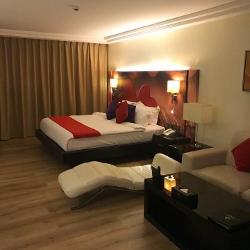 至尊谷地酒店-官方