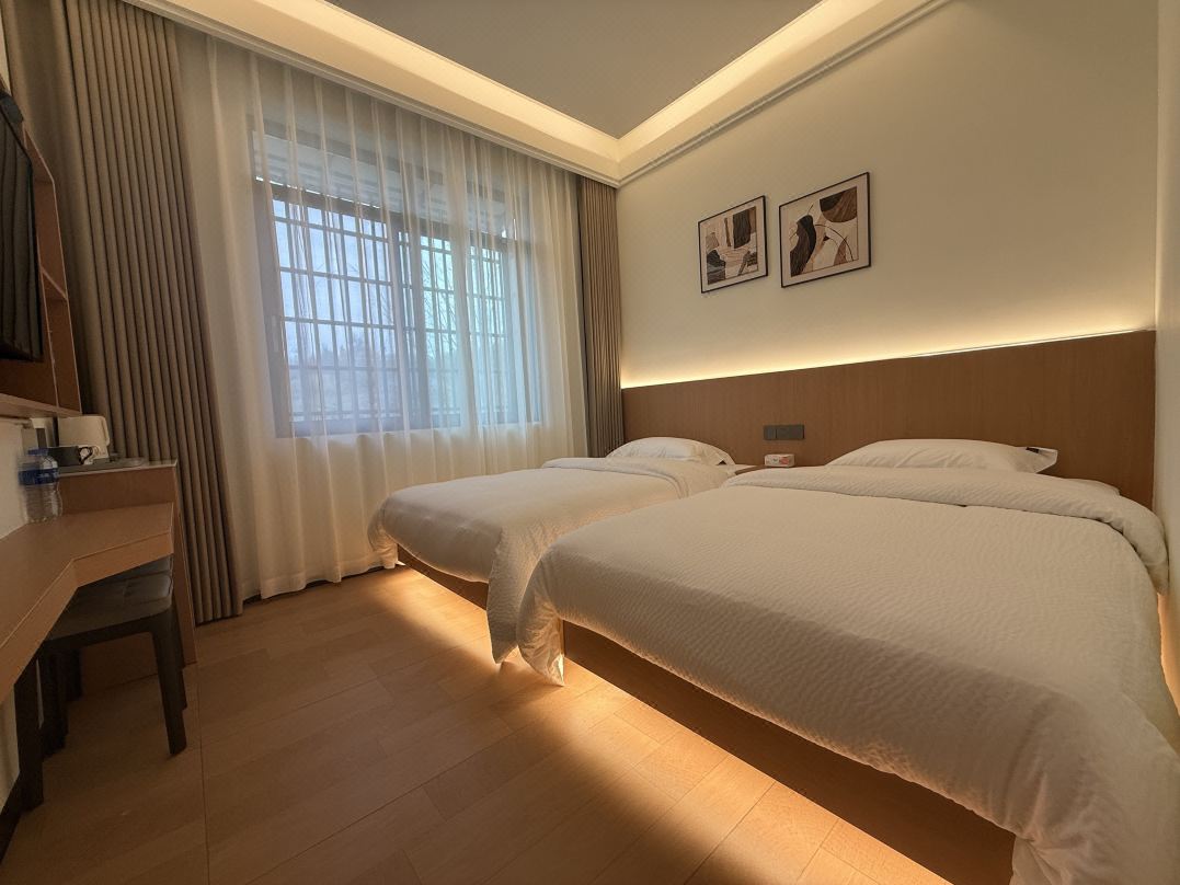 Orange Grove Courtyard Lanshu Homestay (Zhangjiajie 72 Wonder Tower)