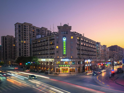 临安市酒店住宿-格林豪泰临安万马路店