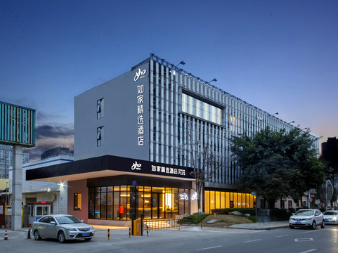 如家精选(成都双流机场航空港顺风地铁站店)主图