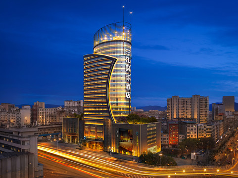 三江国际酒店（阳新莲花湖大桥店）