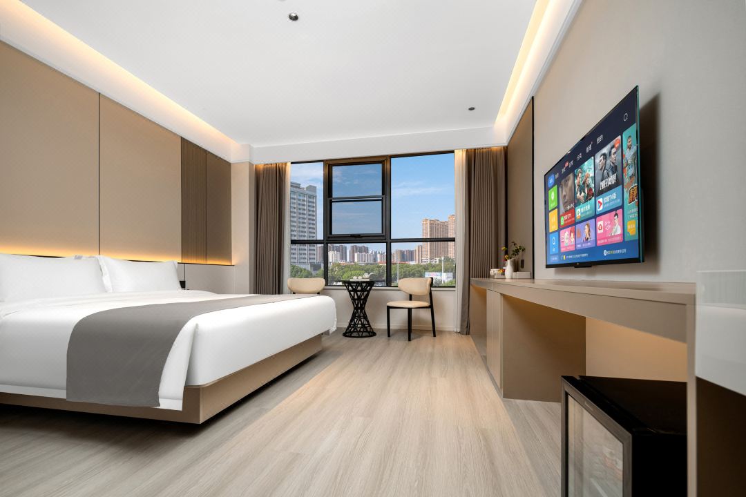 Luoyang Hello Hotel (Luoyang Railway Station Dennis David World Store)