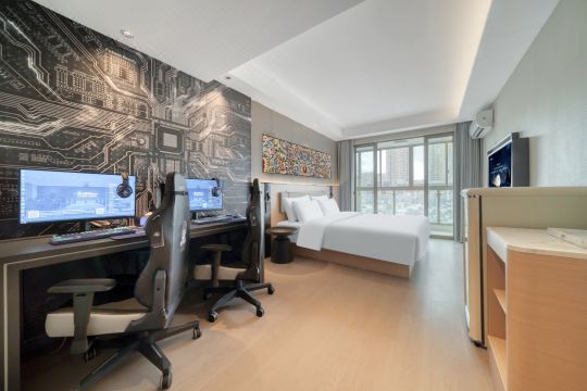 ReMAX Remai E-sports Homestay (Cixi Century Jinyuan)