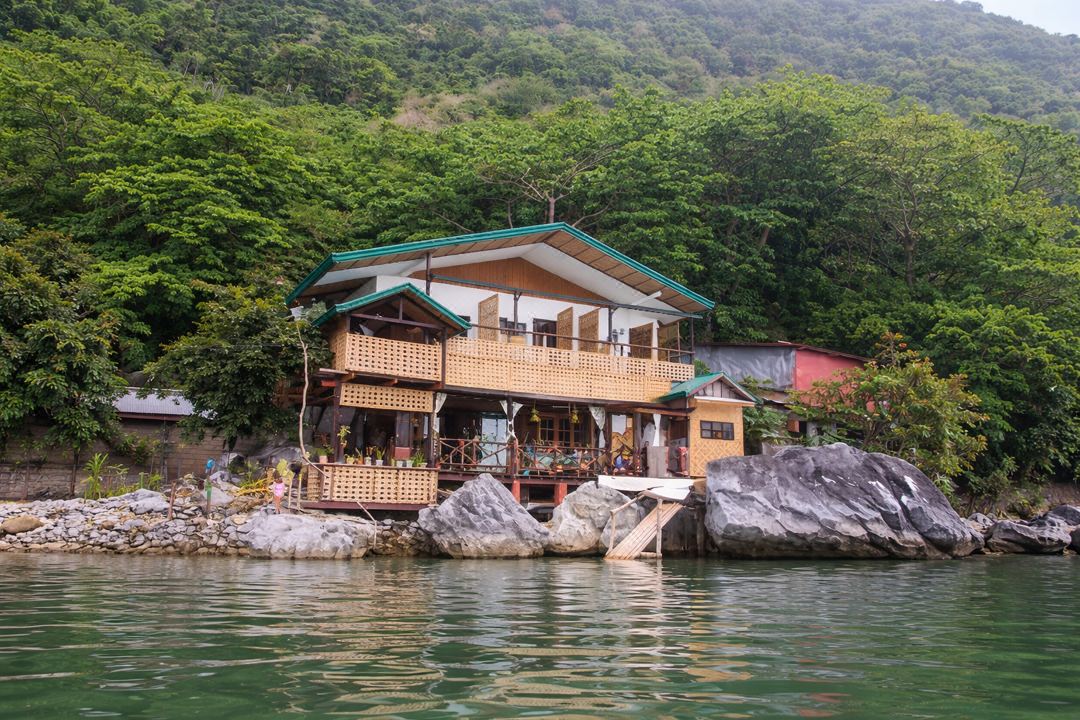 El Gordo's Seaside Adventure Lodge