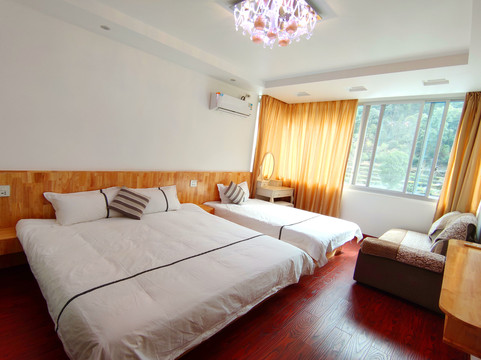 雁荡山灵岩湫舍