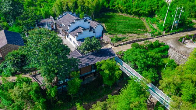 Anji Xianquan Yunlin Xijian Holiday Homestay