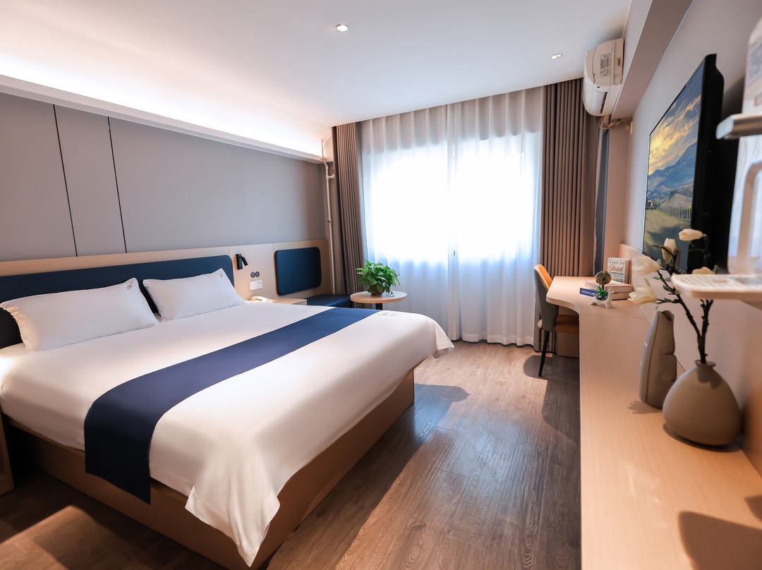 驿家365连锁酒店(石家庄勒泰中心和平路店)