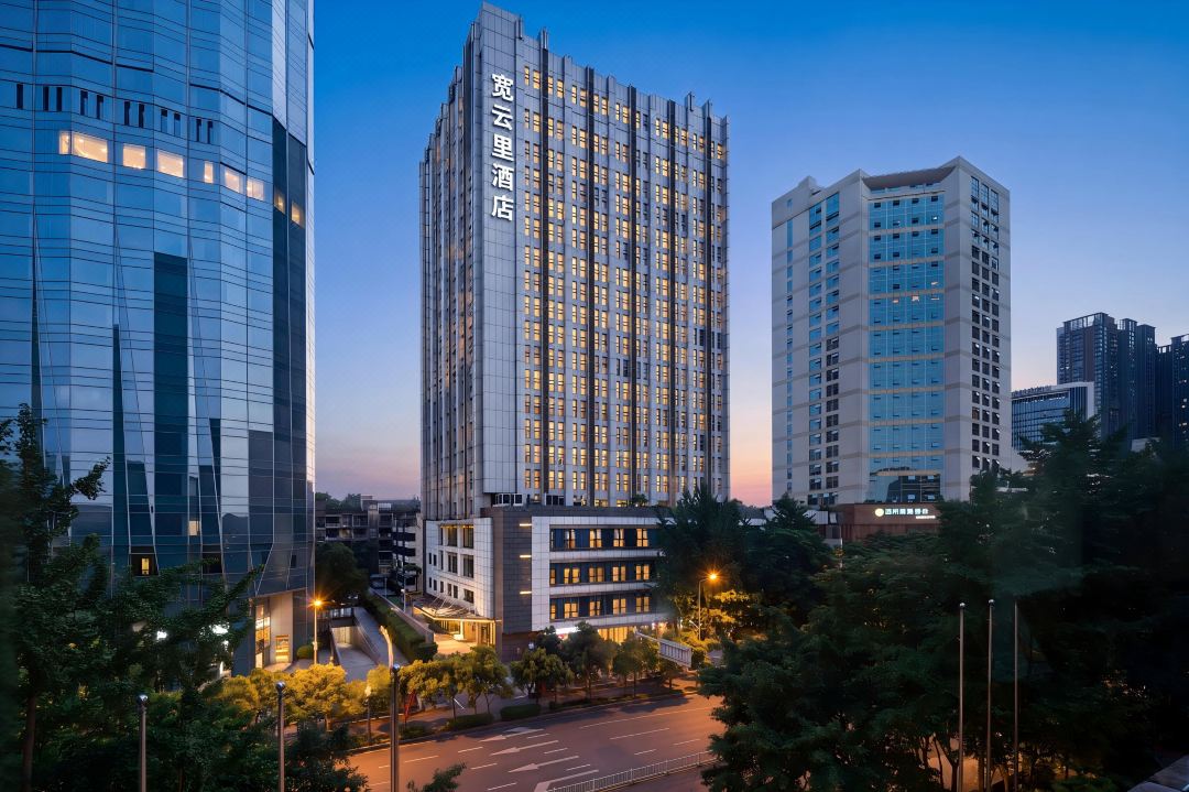 Cloud Haven Hotel