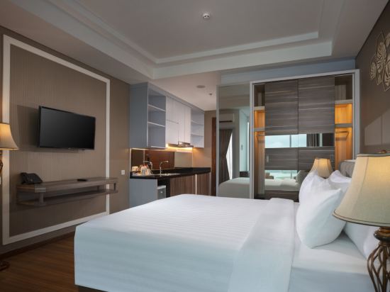 Panbil Residence Serviced Apartment Room Type - Deluxe Forest View