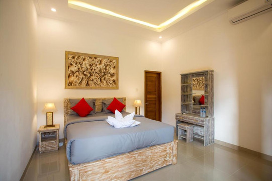 Seven Angels Villa & Hostel