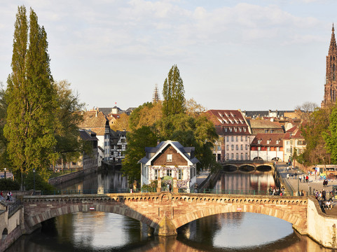 斯特拉斯堡酒店住宿-法兰西雷臻佩蒂酒店及spa中心
