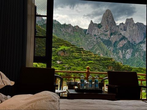 Yunpan Elegant Homestay (Zagana Scenic Area Branch)