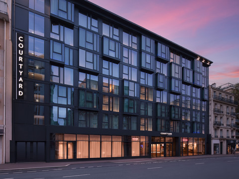 伊西勒布林诺酒店住宿-Courtyard by Marriott Paris Porte de Versailles