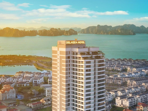 DeLaSea Ha Long Hotel - Modern Bayview Escape