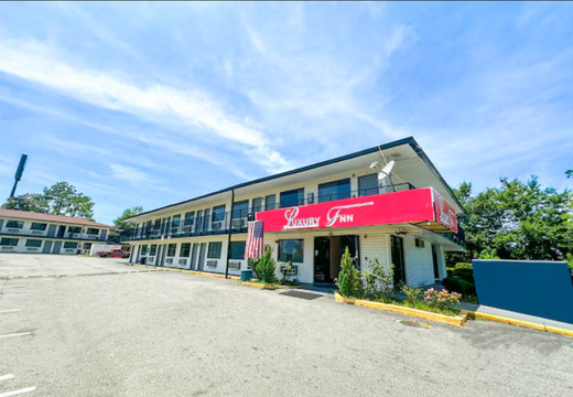 OYO 奥尔巴尼奢华旅馆