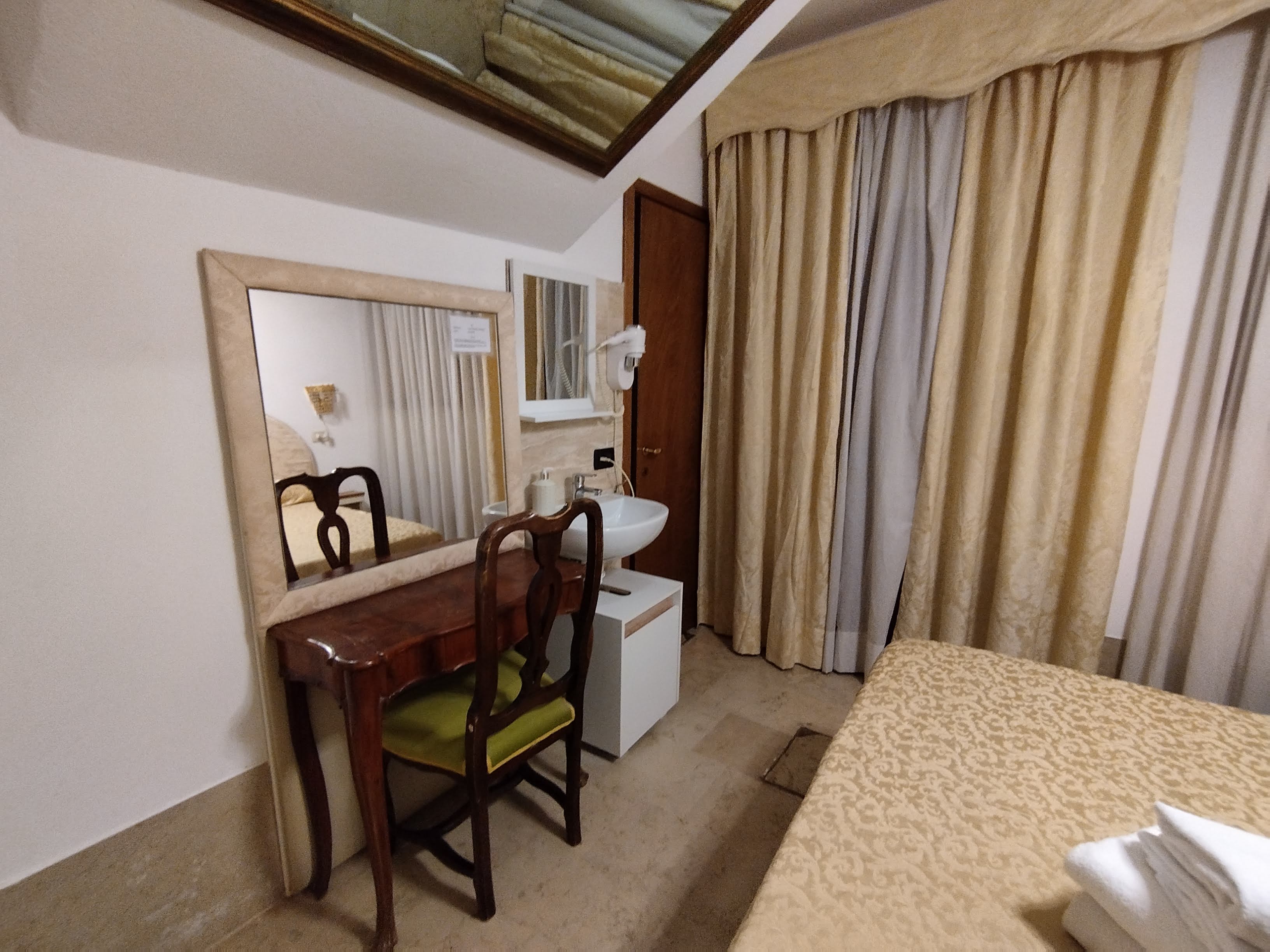 洛坎达阿瓜薇塔酒店-官方