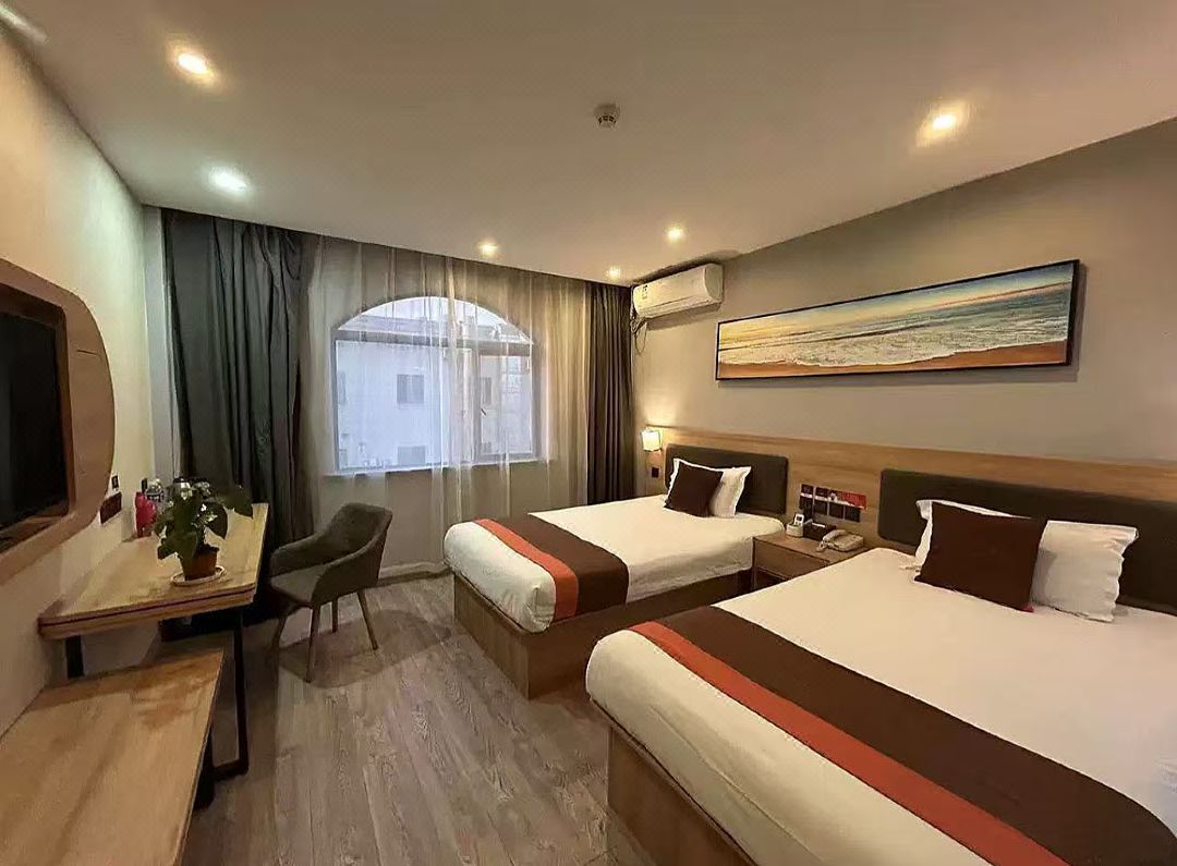 Junyi Hotel (Shanghai Packaging City)