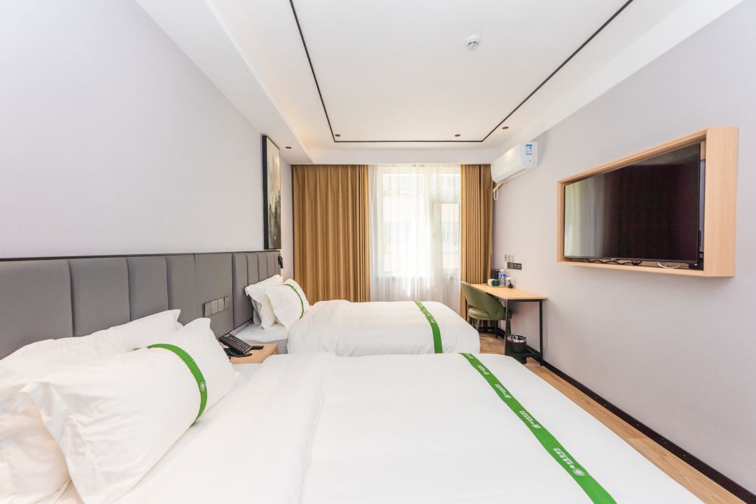 GreenTree Inn ShanDong QingDao LiCang ShuYuan Road Daon square Express Hotel