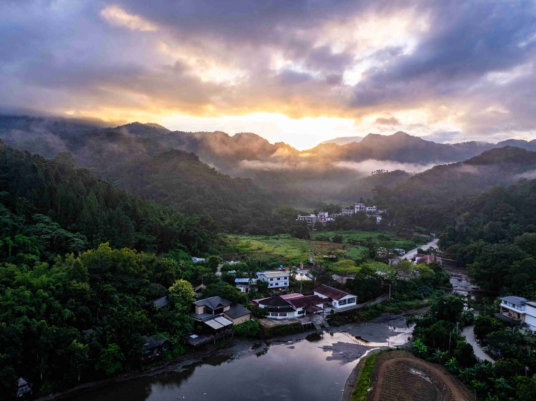 方诺寨·雨林生态庄园