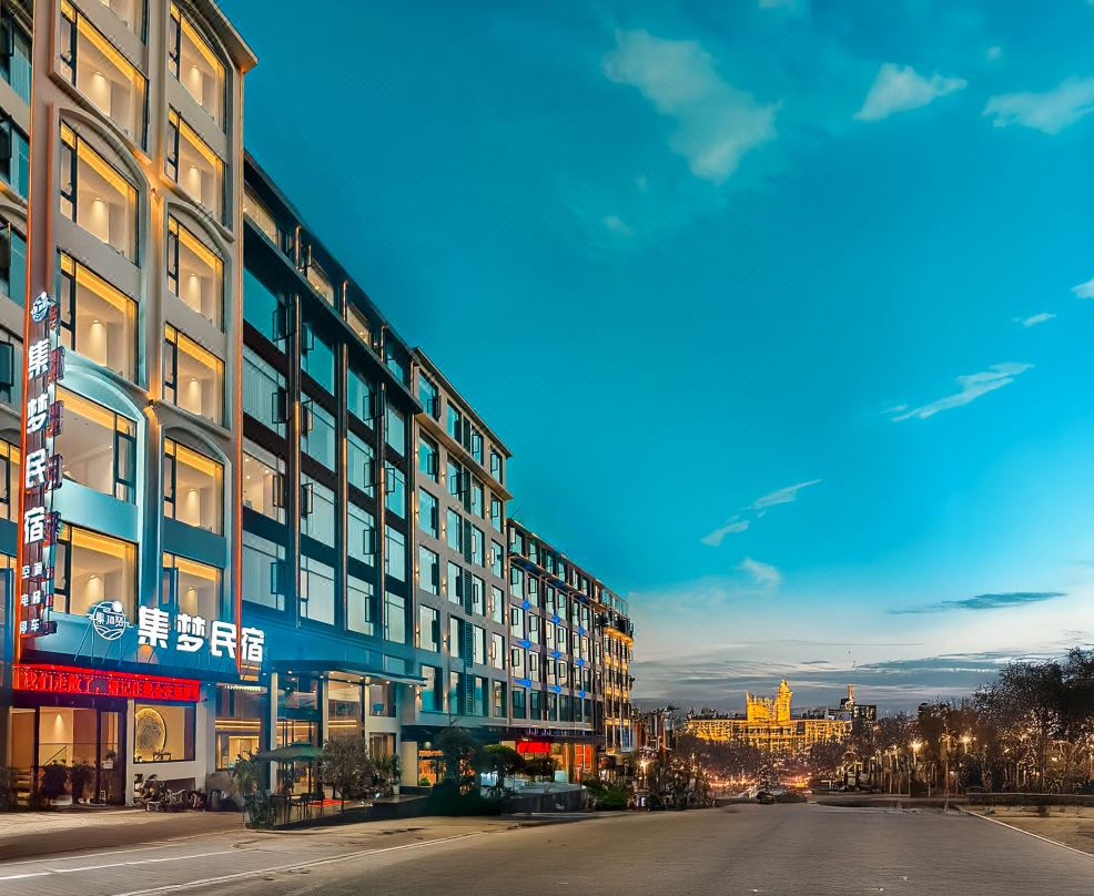 Huangguoshu Jimeng Homestay (Great Waterfall Ticket Center)