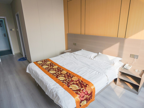 霍州朗逸快捷酒店