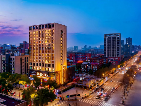 鸿云・Sky Mansion丨城际酒店（九江火车站九江学院店）