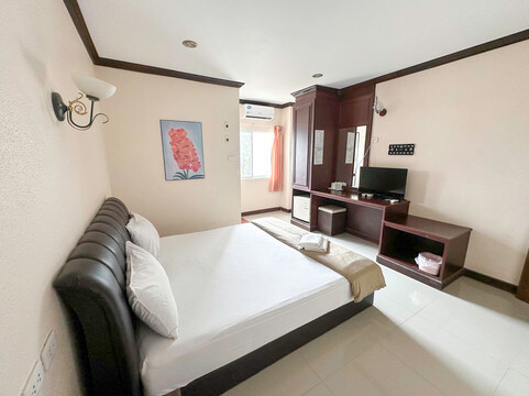 那敦酒店住宿-Baiboon Grand Hotel