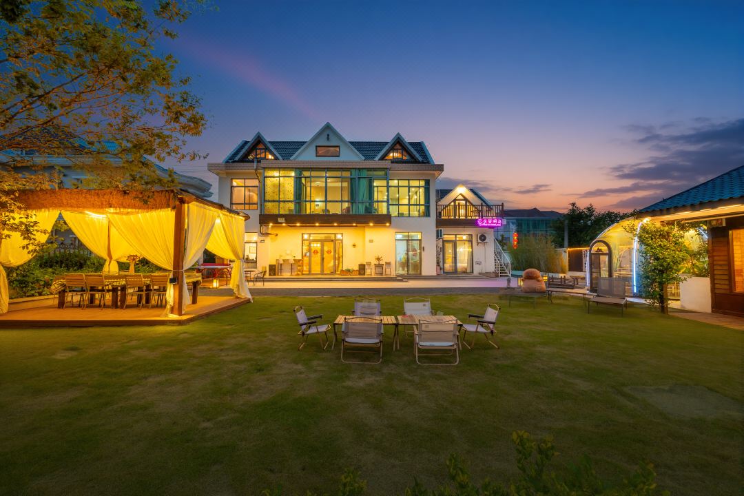 Floral Hotel· Yiding cottage Hotel (riverside Dingba store)
