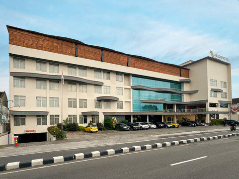 Aveon Hotel Yogyakarta by Daphna International