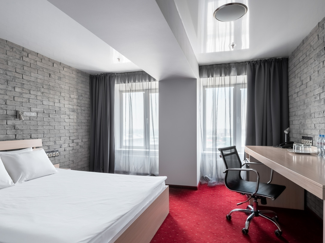 新西伯利亚马林斯公园酒店