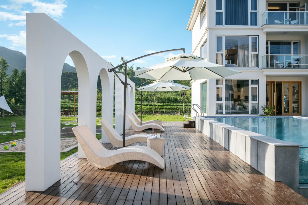 Watch Wheat Field Moganshan Villa Designer Hot Spring Meisu