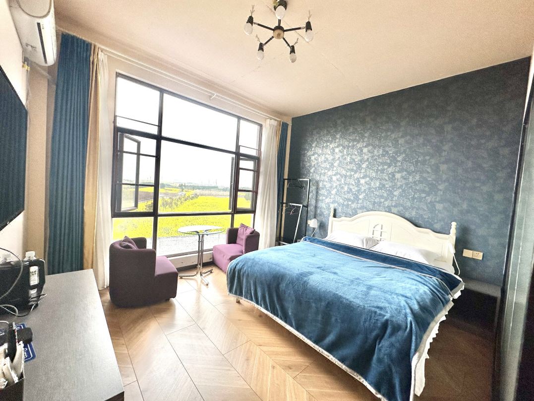 Luoping Huiwangge Huahai Homestay
