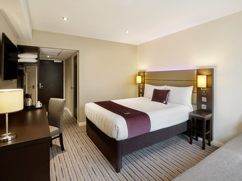Premier Inn Swindon Town Centre hotel