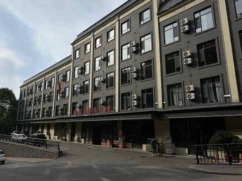 通化瀚林园商务宾馆（通化火车站师范学院店）