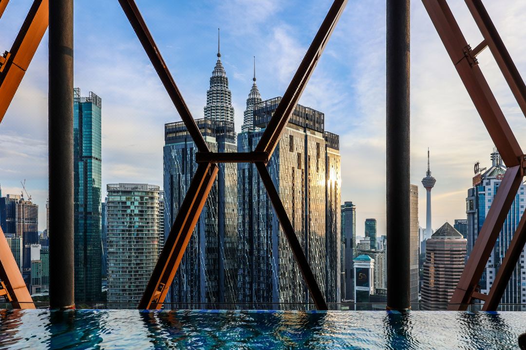 VigourGT@Scarletz Suites KLCC｜Skyline Infinity Pool｜5 mins to Twin Tower