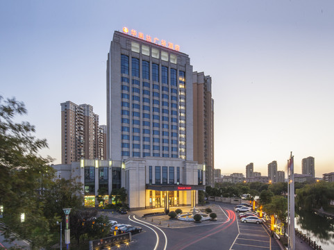 千灯华美达广场酒店