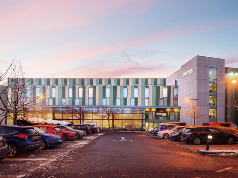 Burstow酒店住宿-万怡伦敦盖特威克机场酒店