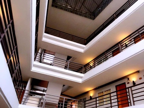 Room Riverside-官方