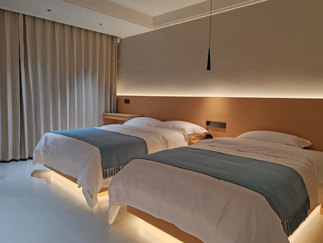 Xijiang Qianhu Miao Village Haolaiju Chinese Inn